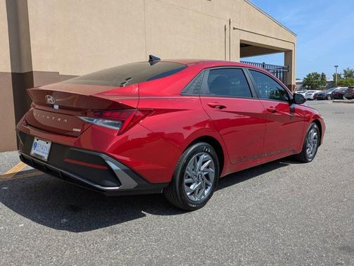 2025 Hyundai ELANTRA HEV Blue