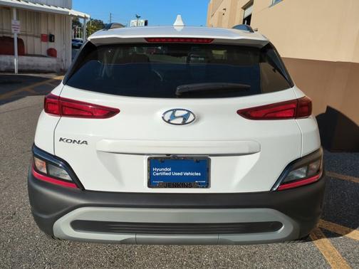 2023 Hyundai KONA SEL