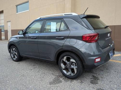 2024 Hyundai VENUE Limited