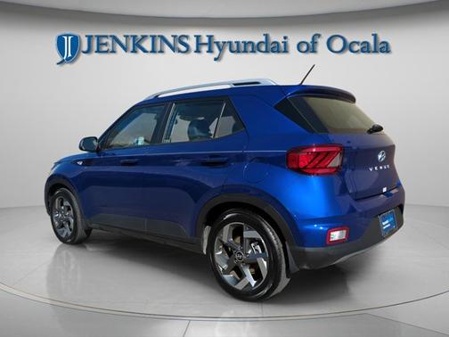 2024 Hyundai VENUE Limited