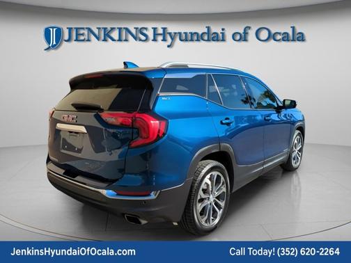 2020 GMC Terrain SLT