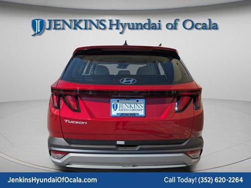 2026 Hyundai TUCSON SE