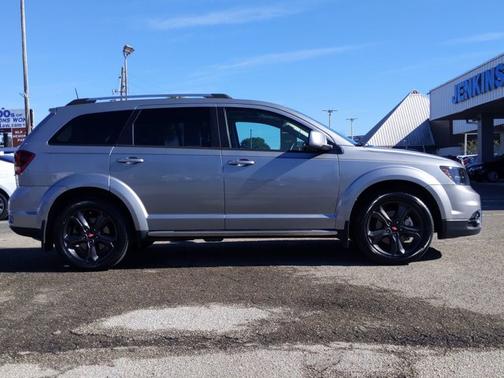 2020 Dodge Journey Crossroad