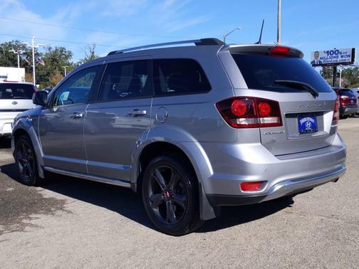 2020 Dodge Journey Crossroad