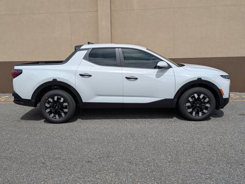 2025 Hyundai SANTA CRUZ SE