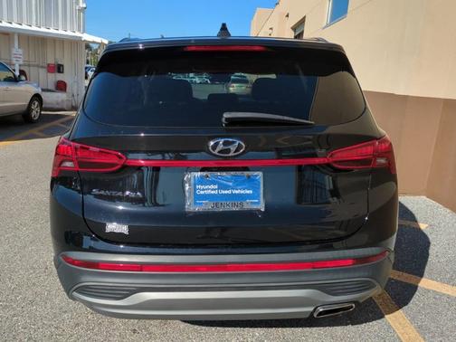 2023 Hyundai SANTA FE SE