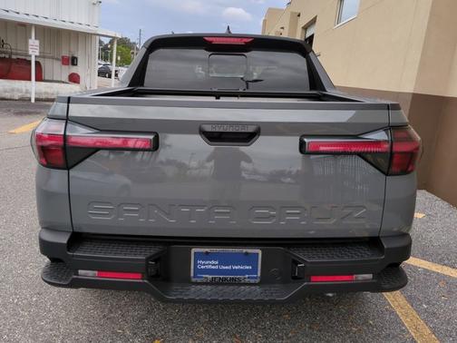 2025 Hyundai SANTA CRUZ SEL Activity