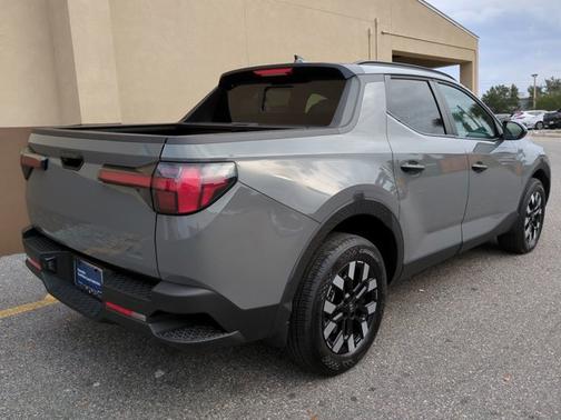 2025 Hyundai SANTA CRUZ SEL Activity