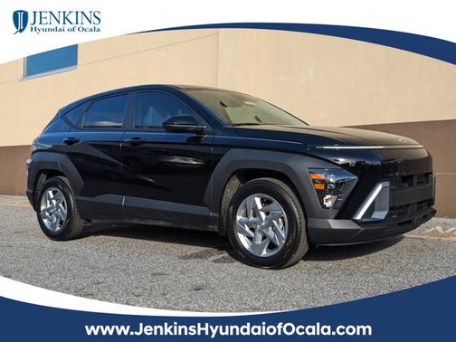 2025 Hyundai KONA SE