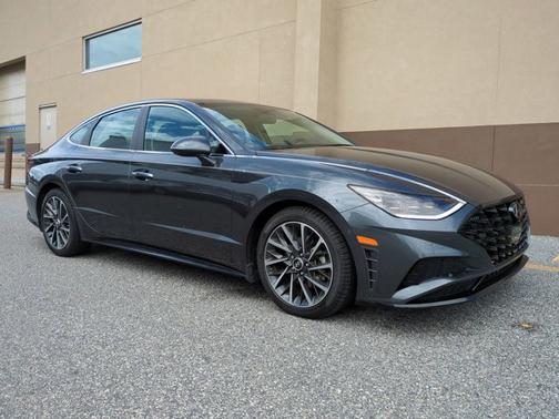 2022 Hyundai SONATA Limited