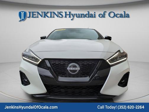 2023 Nissan Maxima SR