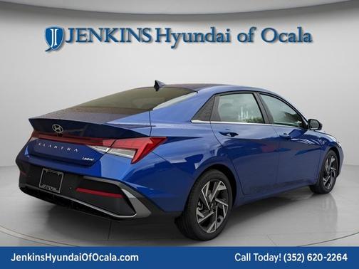 2025 Hyundai ELANTRA Limited