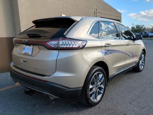 2017 Ford Edge Titanium