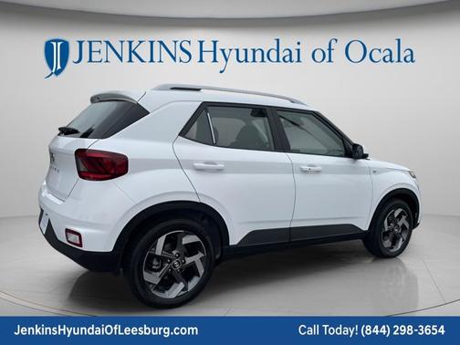 Lunar White 2026 Hyundai VENUE SEL