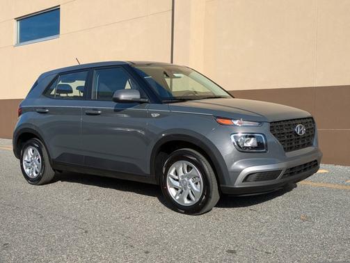 2026 Hyundai VENUE SE