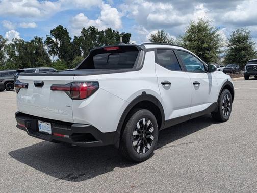 2025 Hyundai SANTA CRUZ SEL Activity