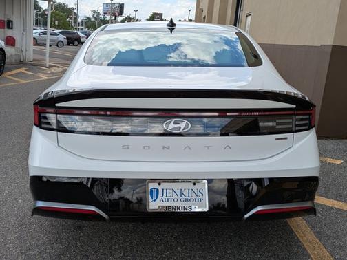 2025 Hyundai SONATA Hybrid SEL