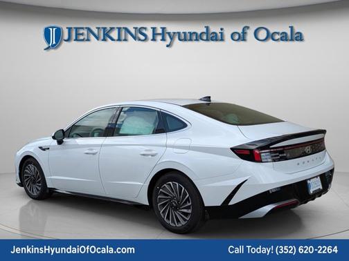 2025 Hyundai SONATA Hybrid SEL