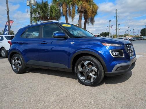 2022 Hyundai VENUE Limited