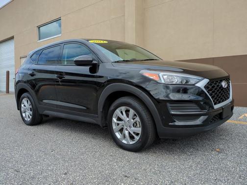 2021 Hyundai TUCSON SE