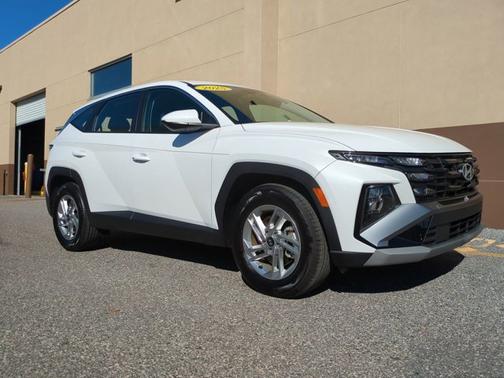 2025 Hyundai TUCSON SE