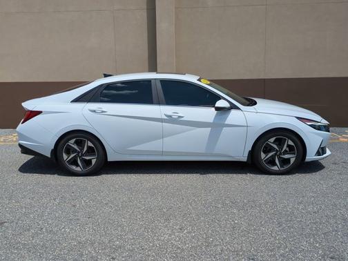 2023 Hyundai ELANTRA HEV Limited