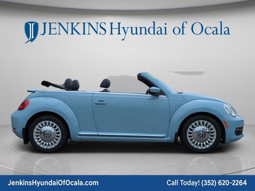 Blue 2013 Volkswagen Beetle 2.5L