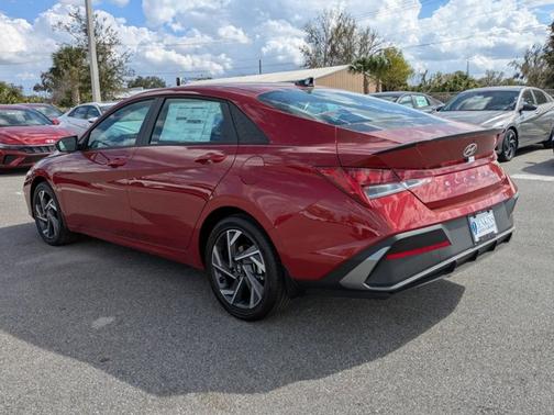 2025 Hyundai ELANTRA HEV SEL Sport