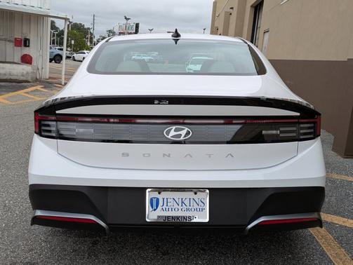 2026 Hyundai SONATA SE