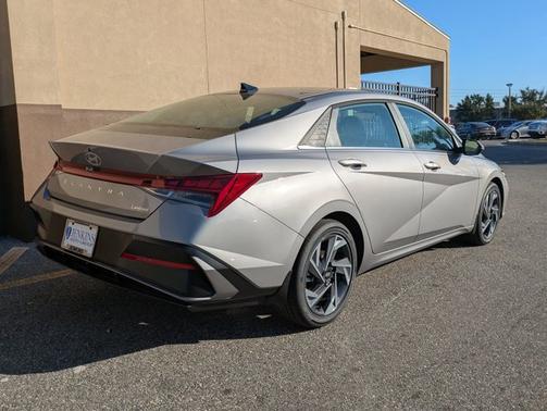2026 Hyundai ELANTRA Limited
