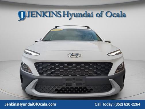 2022 Hyundai KONA SEL