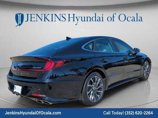 Phantom Black 2022 Hyundai SONATA Limited