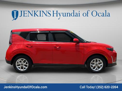 Inferno Red 2023 Kia Soul LX