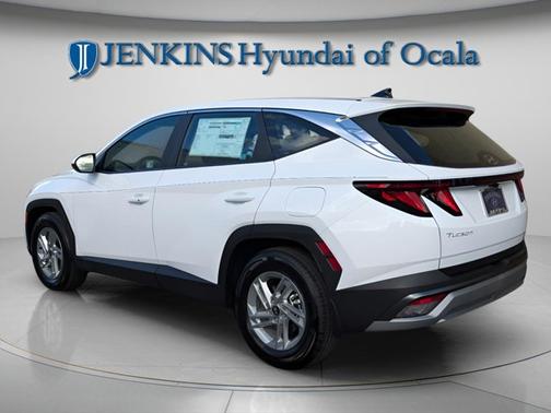 2025 Hyundai TUCSON SE