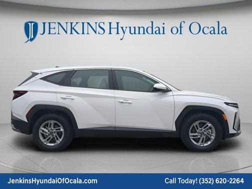 Serenity White Pearl 2025 Hyundai TUCSON SE