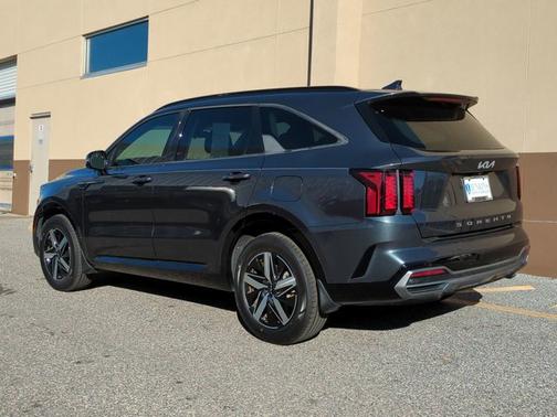 2022 Kia Sorento S