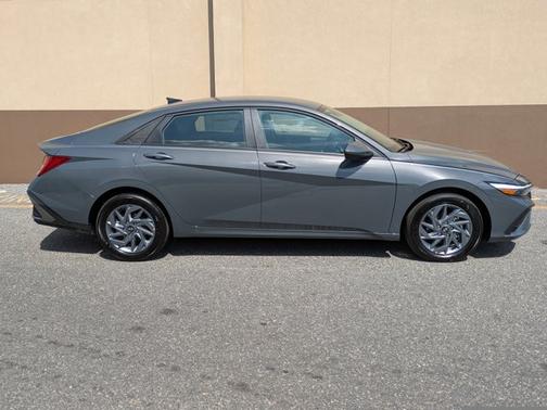 2025 Hyundai ELANTRA HEV Blue