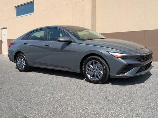 2025 Hyundai ELANTRA HEV Blue