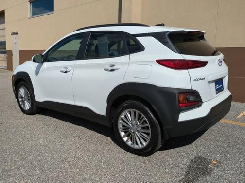 2021 Hyundai KONA SEL