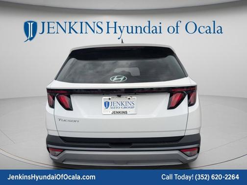 Serenity White Pearl 2026 Hyundai TUCSON SE