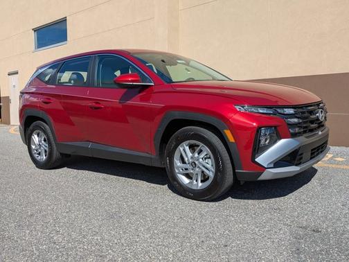 2026 Hyundai TUCSON SE