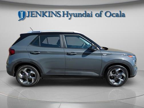 2024 Hyundai VENUE Limited