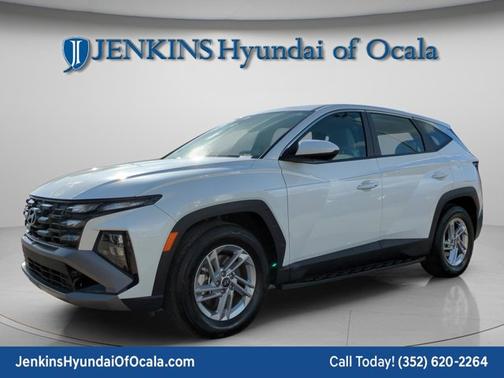 2025 Hyundai TUCSON SE