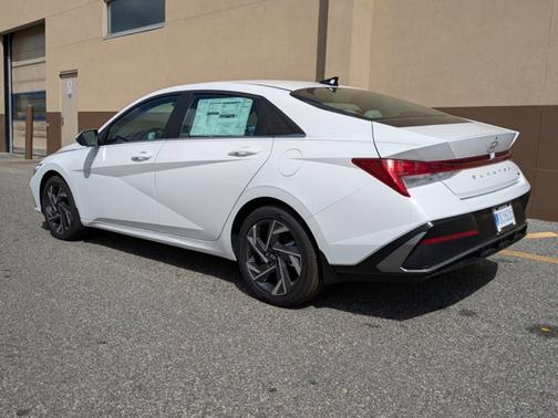2025 Hyundai ELANTRA HEV Limited