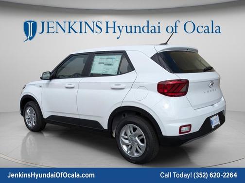 Lunar White 2026 Hyundai VENUE SE