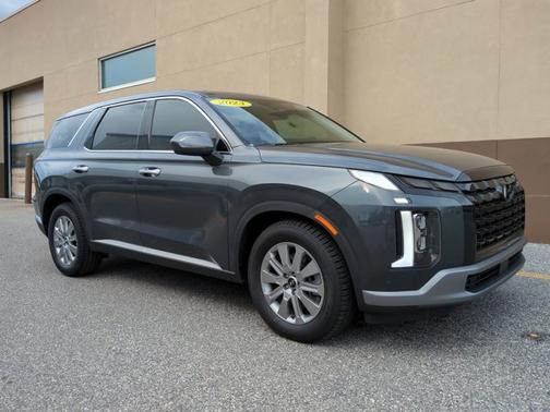 2023 Hyundai PALISADE SE
