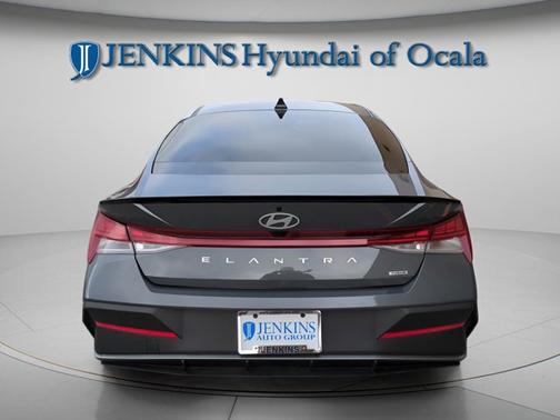 2025 Hyundai ELANTRA HEV SEL Sport