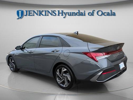 2025 Hyundai ELANTRA HEV SEL Sport