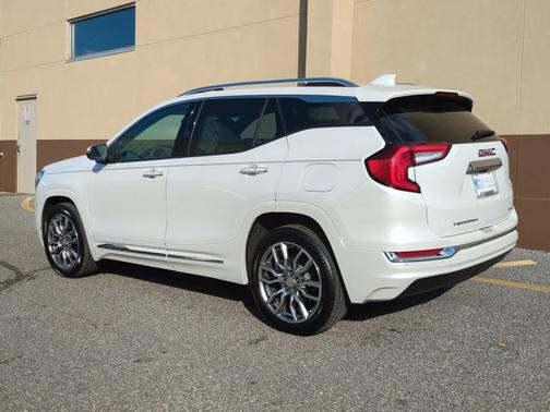 2024 GMC Terrain Denali