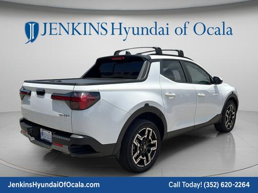Atlas White 2025 Hyundai SANTA CRUZ Limited